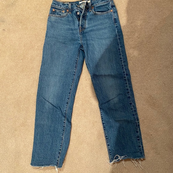 Levi’s wedgie straight jeans - Picture 2 of 4